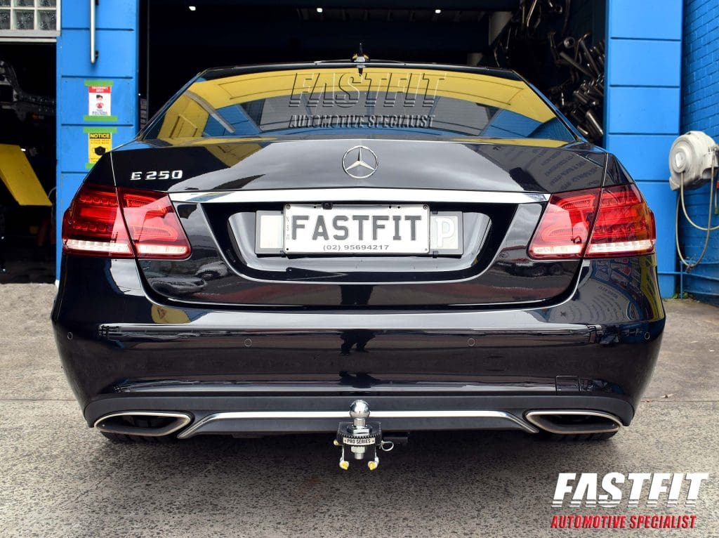 W212 towbar deals