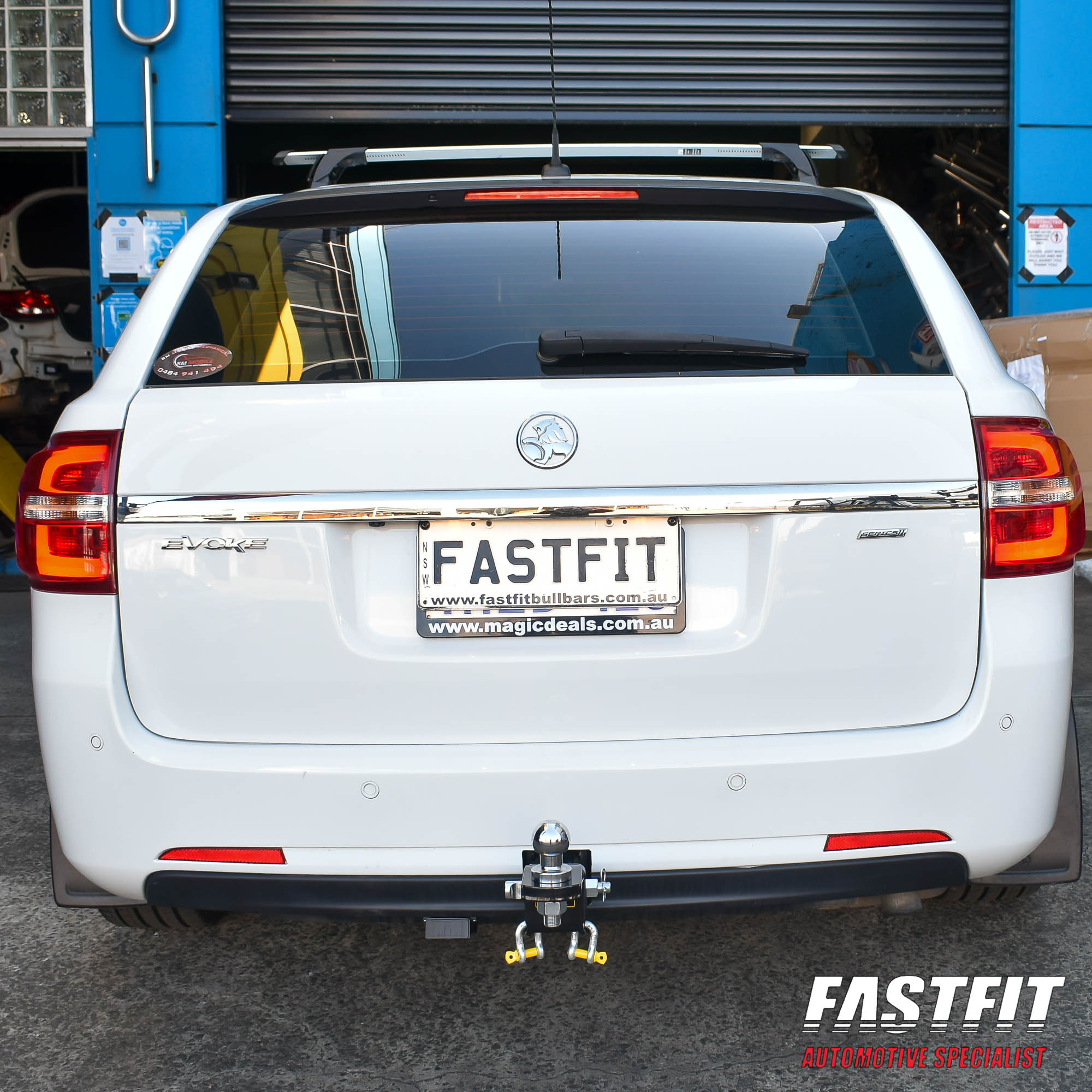 Vf commodore on sale wagon towbar
