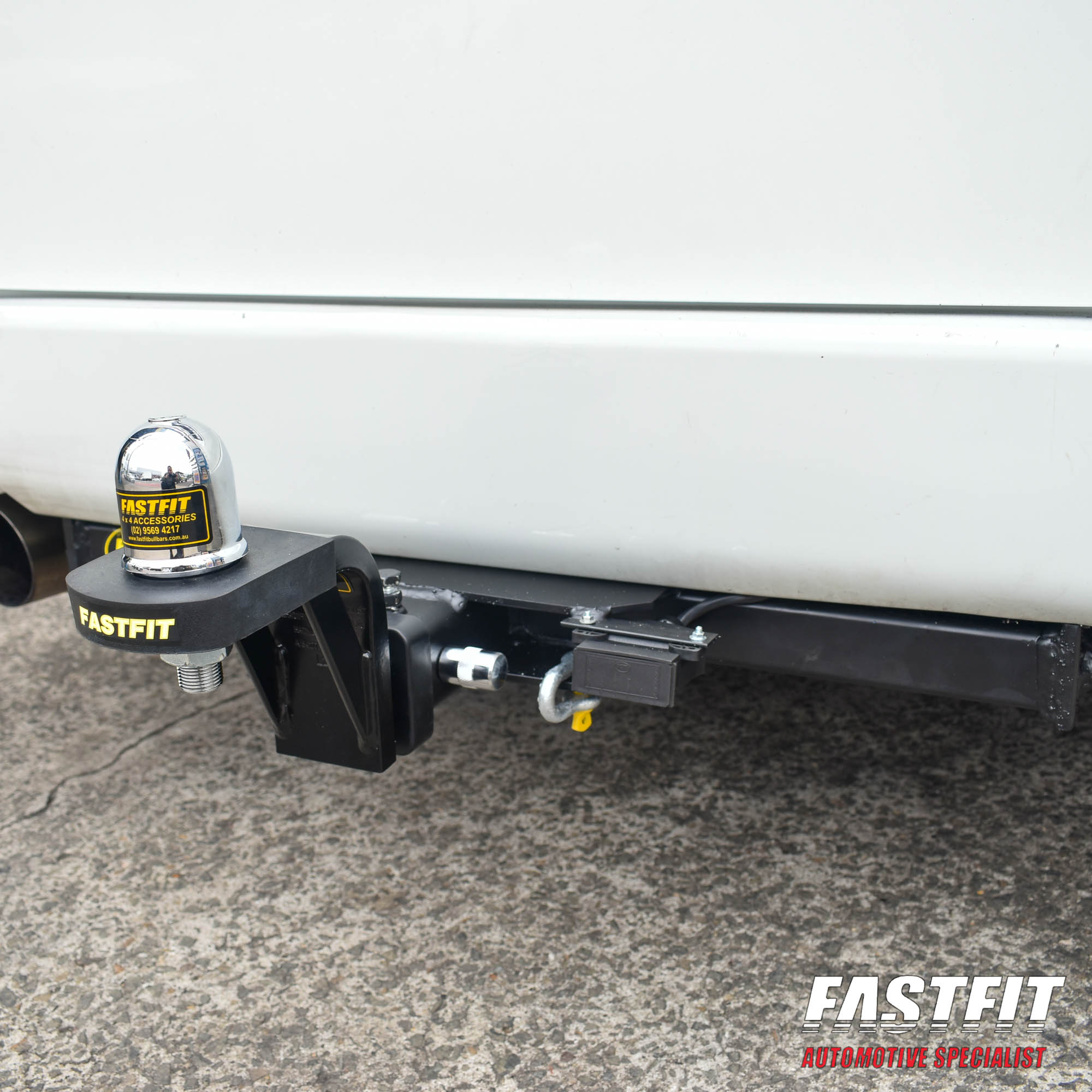 Nissan elgrand e51 towbar deals