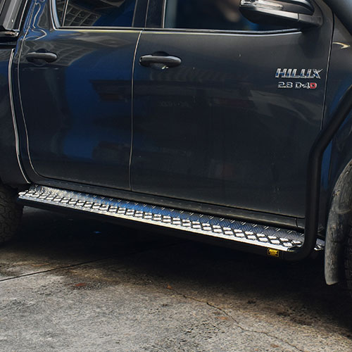 side-steps-scrub-rails